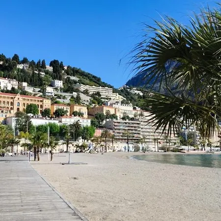 Soleil Et Mer In Victoria Beach Menton