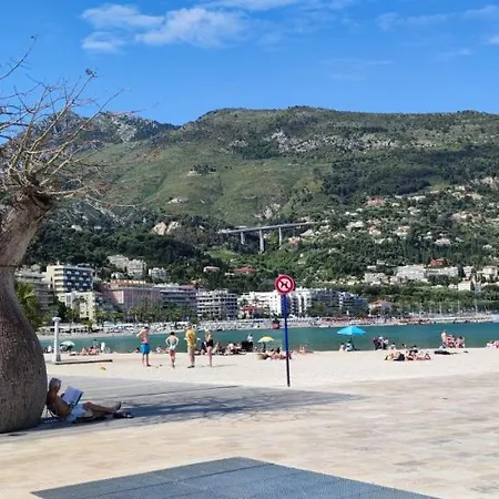 Soleil Et Mer In Victoria Beach * Menton